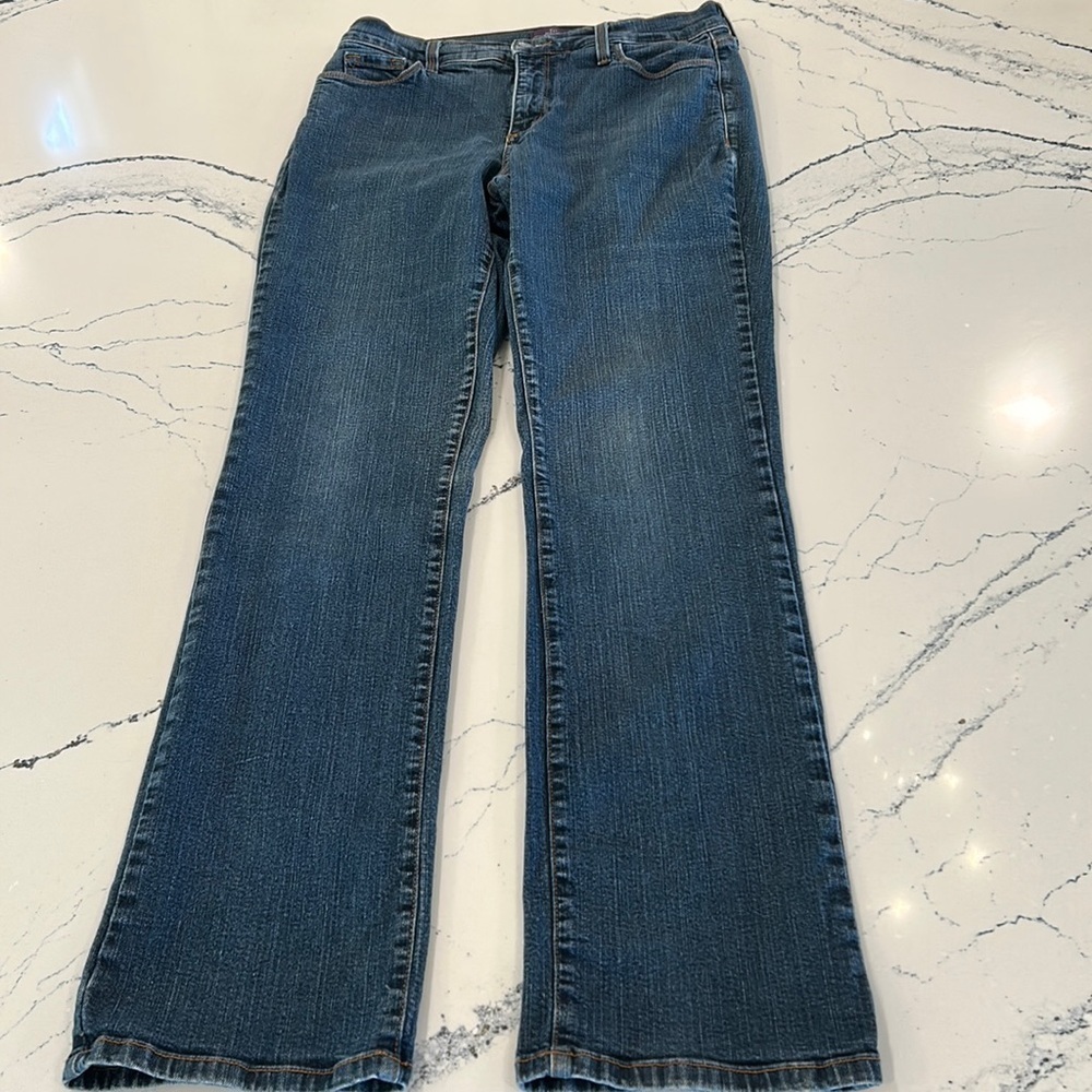 Not Your Daughter’s Straight Jeans with Lift Tuck Technology & Stretch sz. 10
